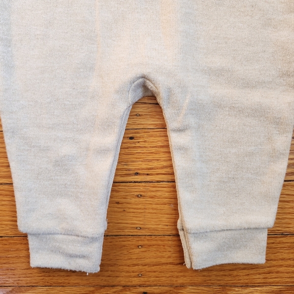 VGUC baby GAP Brannan Bear Footless One-Piece Ecru 3-6 months - Picture 5 of 6